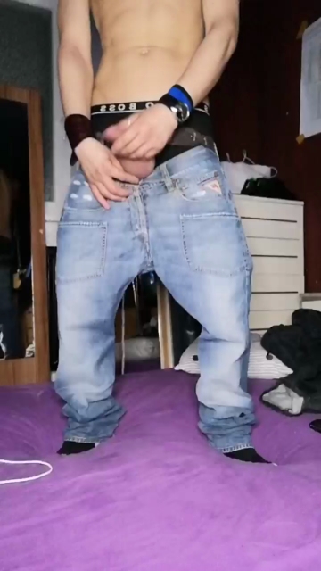 jeans_boy  07-08-2021 Recorded Video Cam
